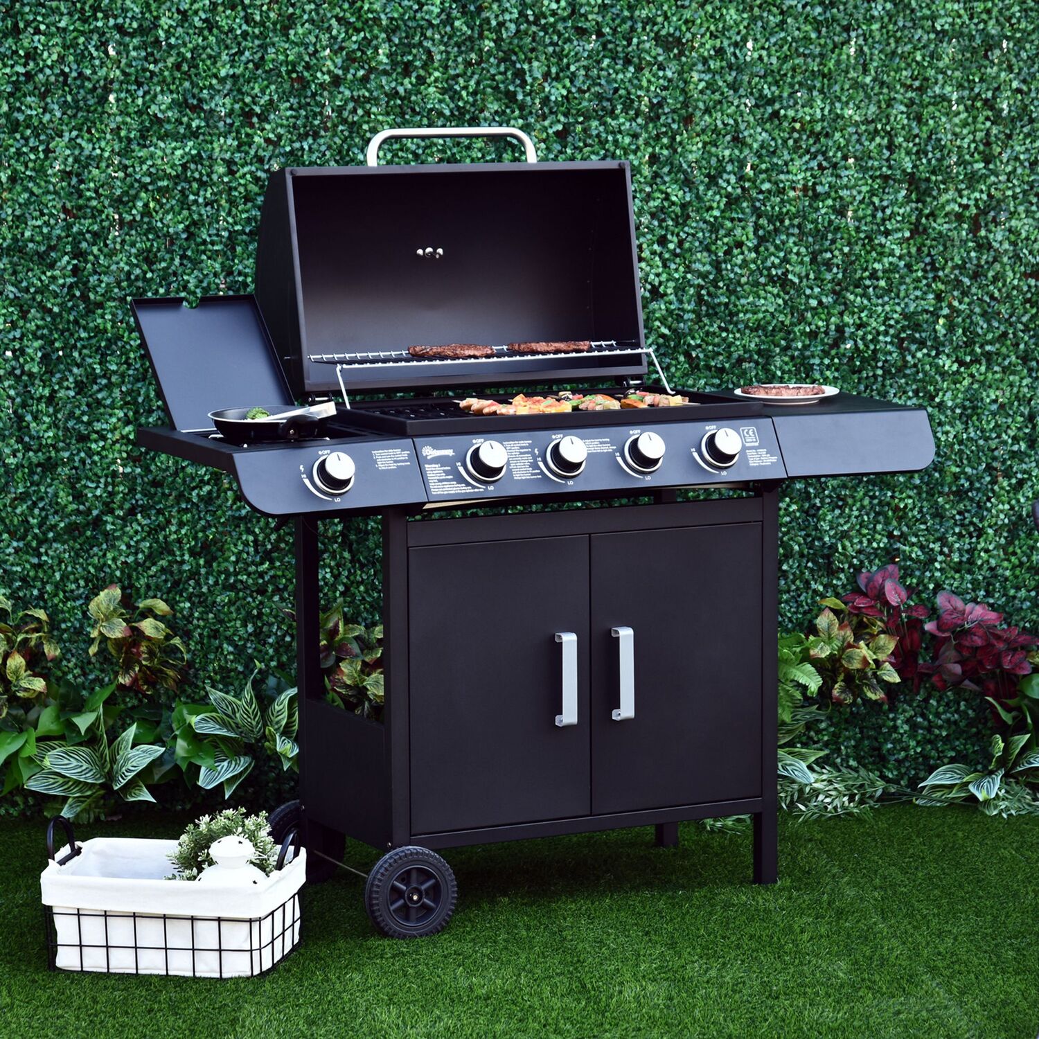 Barbecue season! Remember your safety when using gas cylinders, there is a health risk and look our for the rules on the use of gas cylinders. 